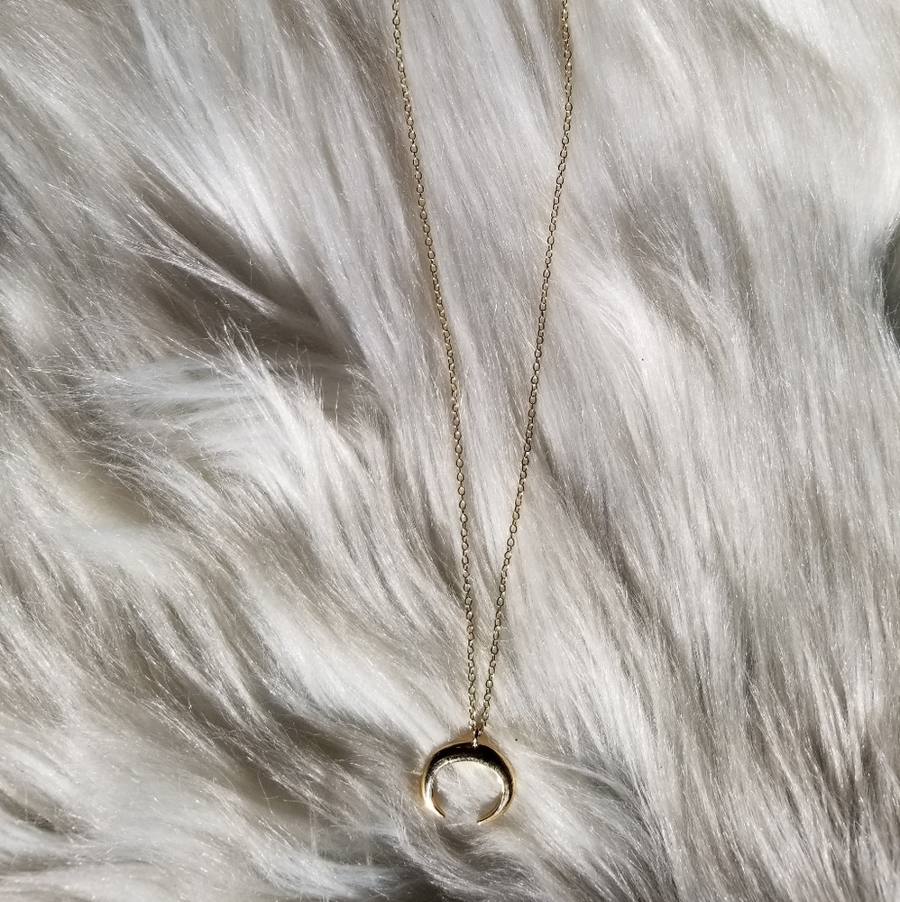 Crescent necklace - Picture 2 of 2
